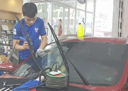 kieng | kính | kiếng xe hơi ô tô Bugati giá rẻ new